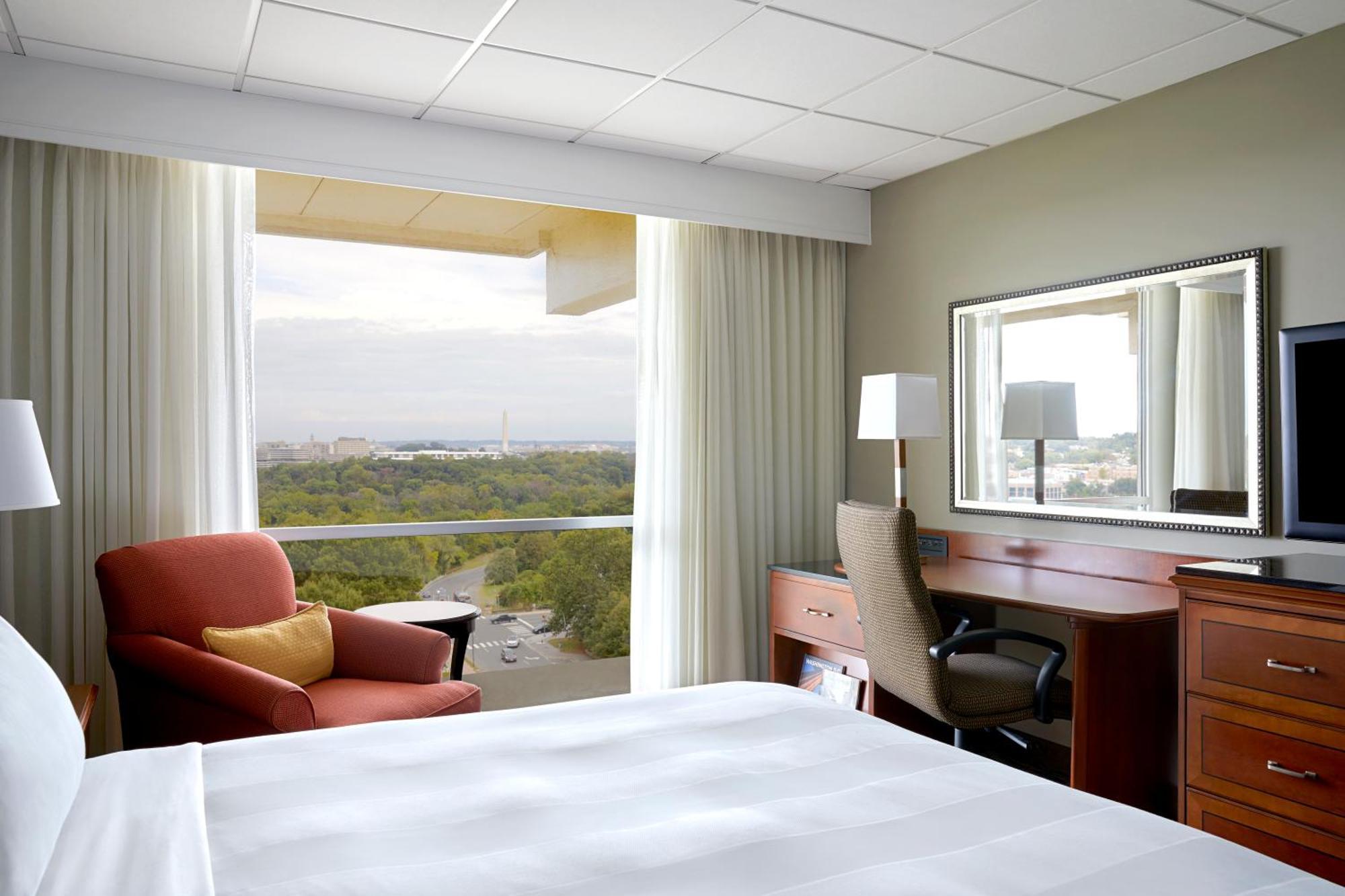 Key Bridge Marriott Hotel Arlington Exterior photo